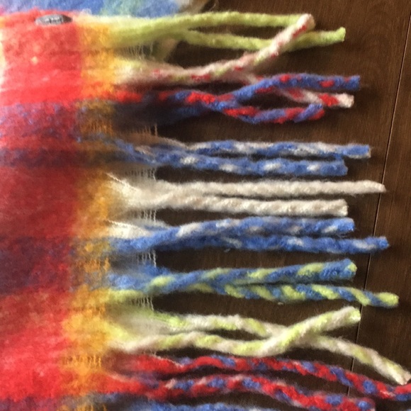 Colorful Plaid aerie Blanket Scarf - NWOT - Picture 3 of 5